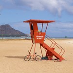 Honolulu - Bay Watch in Ala Moana Park