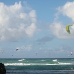 Kitesurfing at Mokuleia Beach